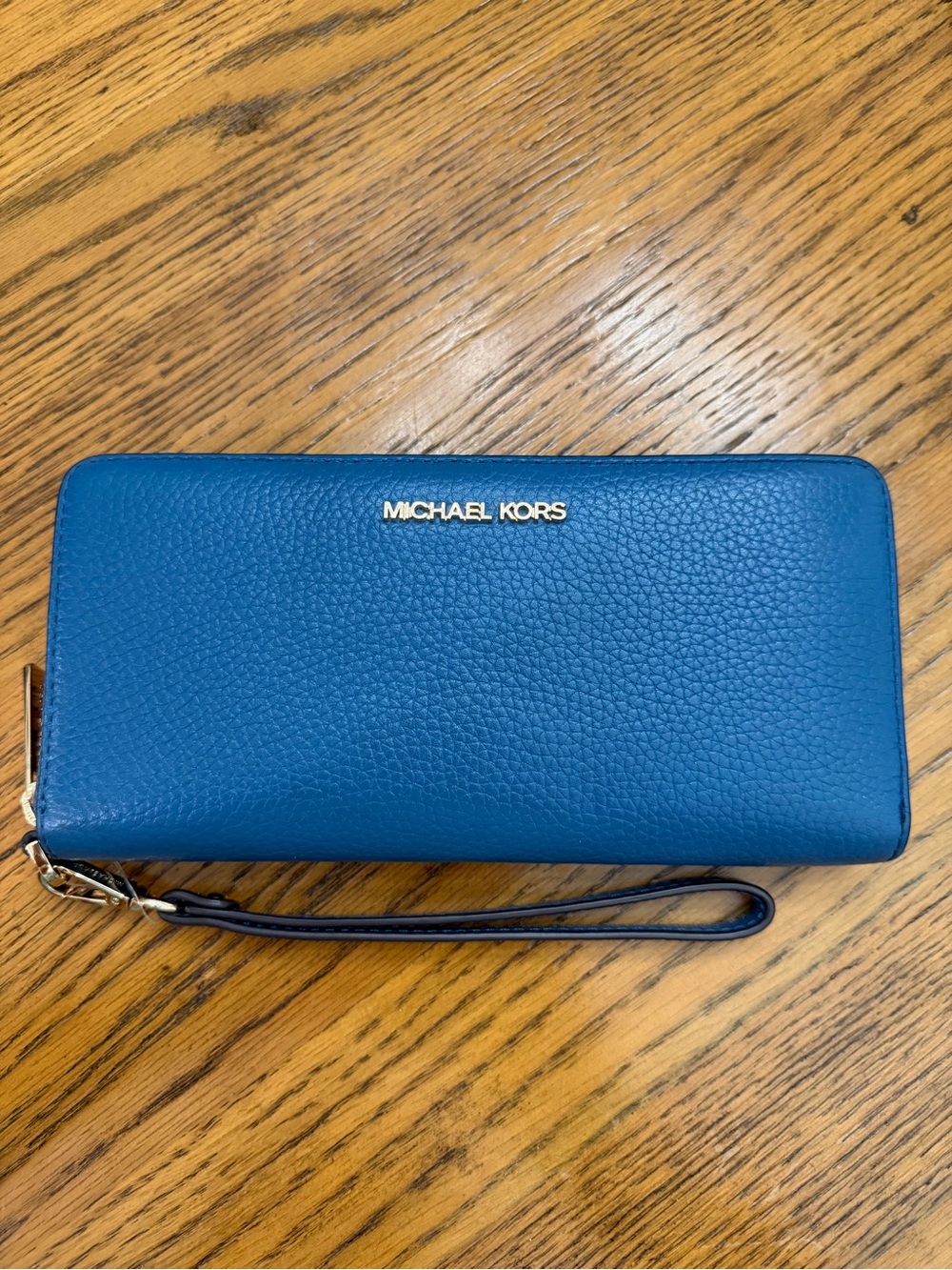 NWOT Michael Kors Blue Pebbled Leather Zip-Around Wristlet Wallet